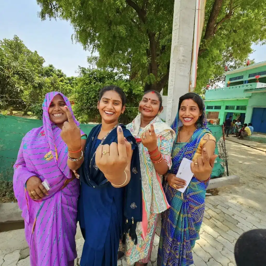 Shivani kumari give her vote